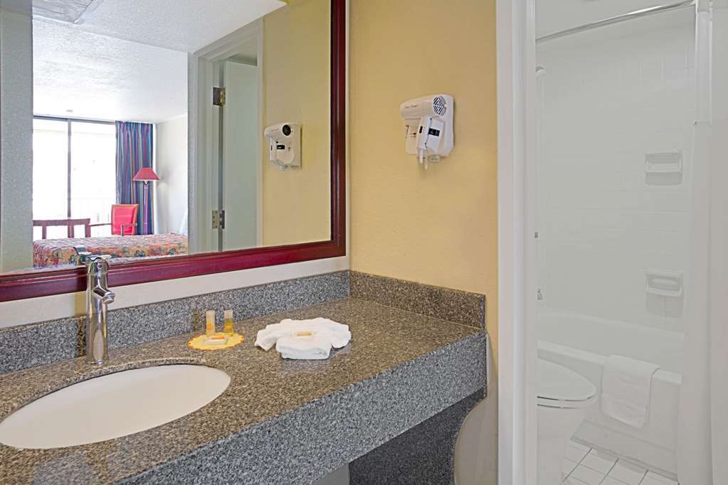 Days Inn & Suites By Wyndham Clermont Habitación foto